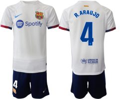 Barcelona Ronald Araujo #4 Uitshirt 2023-24 Mensen Korte Mouw (+ Korte broeken) Voetbalshirts