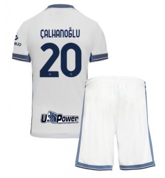 Kinderen Inter Milan Uitshirt 2024-2025 Hakan Çalhanoğlu #20 Korte Mouw (+ Korte broeken)