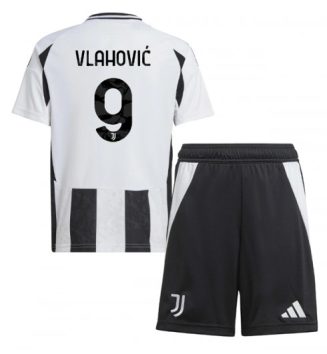 Nieuw Juventus Thuisshirt 2024-2025 Kids Dusan Vlahovic #9 Korte Mouw (+ Korte broeken) Kopen