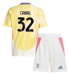 Nieuw Juventus Uitshirt 2024-2025 Kids Juan Cabal #32 Korte Mouw (+ Korte broeken) Kopen